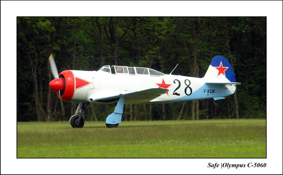 2005 - 05 - Yak 3U - 03.JPG